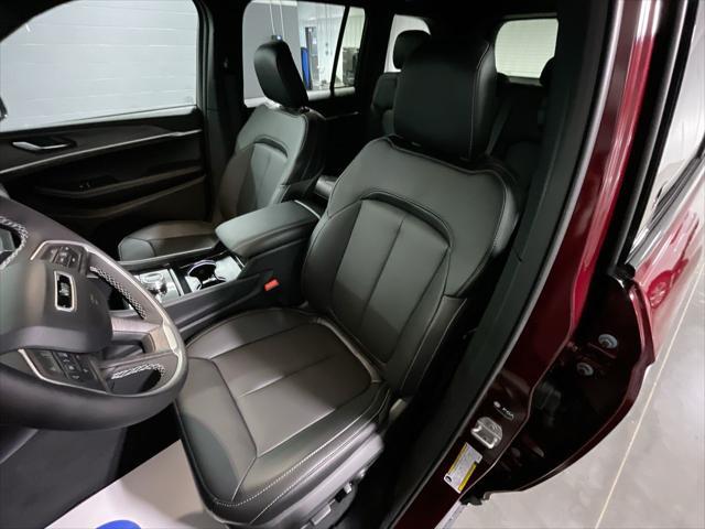 new 2025 Jeep Grand Cherokee car, priced at $45,753