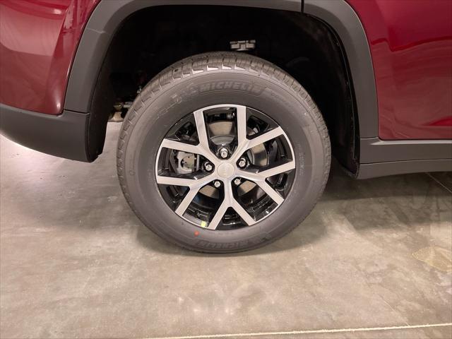 new 2025 Jeep Grand Cherokee car, priced at $45,753