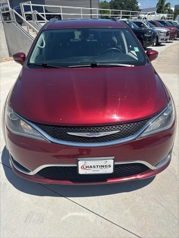 used 2020 Chrysler Pacifica car, priced at $17,725