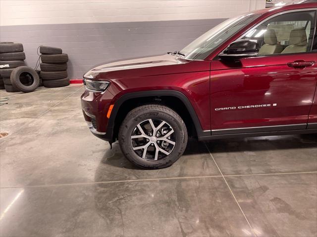 new 2025 Jeep Grand Cherokee L car, priced at $47,511