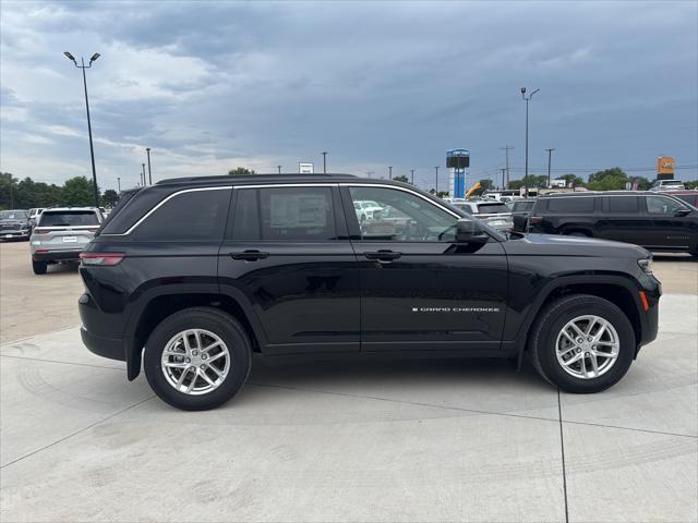 new 2025 Jeep Grand Cherokee car, priced at $41,340