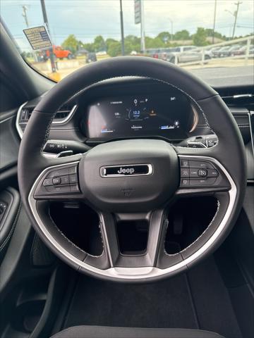 new 2025 Jeep Grand Cherokee car, priced at $41,340
