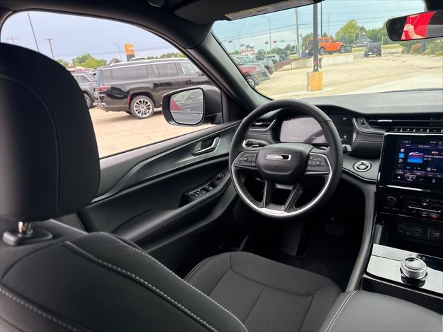 new 2025 Jeep Grand Cherokee car, priced at $41,340