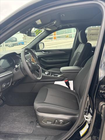 new 2025 Jeep Grand Cherokee car, priced at $41,340