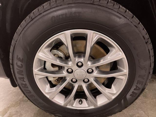 used 2021 Jeep Cherokee car, priced at $22,116