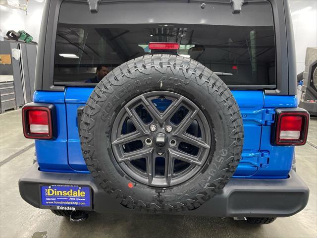 new 2025 Jeep Wrangler car, priced at $45,439