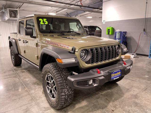 new 2025 Jeep Gladiator car, priced at $55,626
