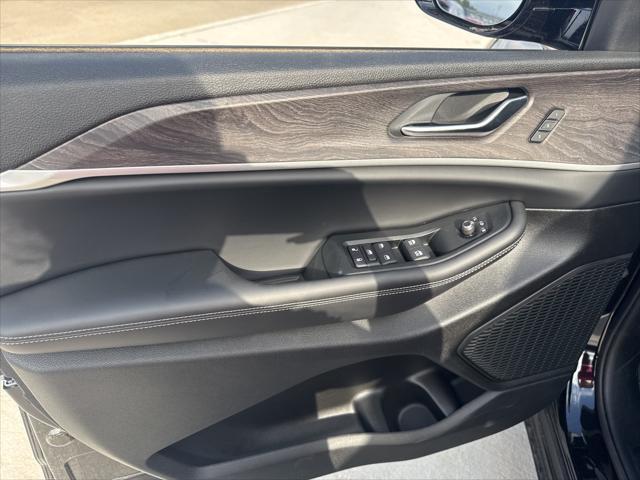 new 2025 Jeep Grand Cherokee L car, priced at $45,276