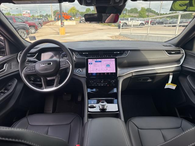 new 2025 Jeep Grand Cherokee L car, priced at $45,276