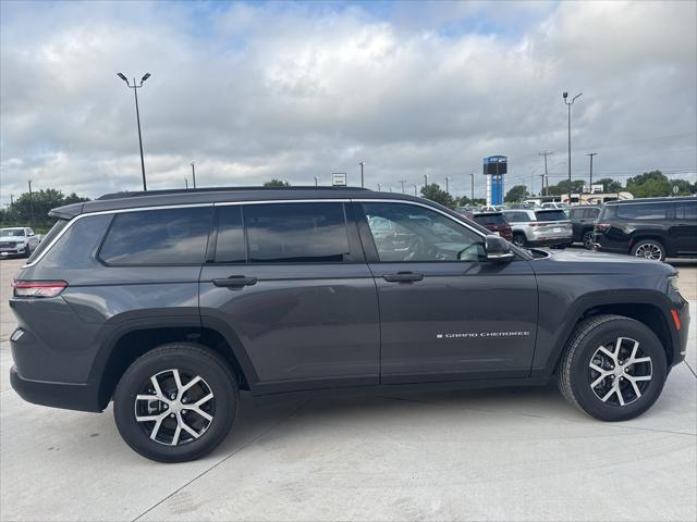 new 2025 Jeep Grand Cherokee L car, priced at $45,276