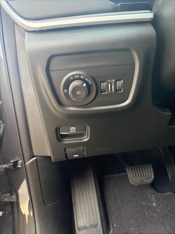 new 2025 Jeep Grand Cherokee L car, priced at $45,276