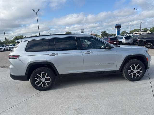 new 2025 Jeep Grand Cherokee L car, priced at $47,700