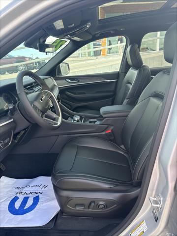 new 2025 Jeep Grand Cherokee L car, priced at $47,700