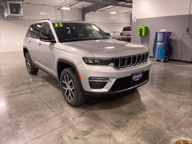 new 2025 Jeep Grand Cherokee car, priced at $45,753