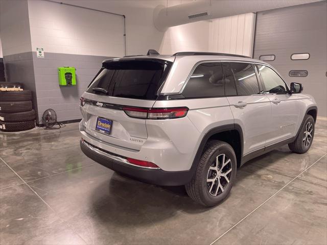 new 2025 Jeep Grand Cherokee car, priced at $45,753