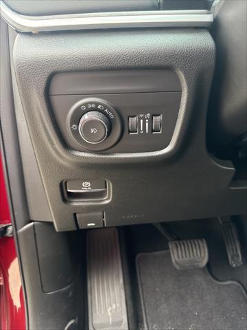 new 2025 Jeep Grand Cherokee L car, priced at $45,276
