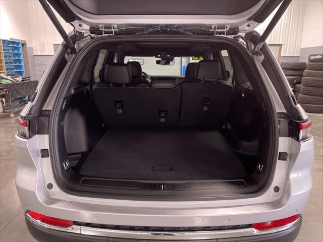 new 2025 Jeep Grand Cherokee car, priced at $53,059