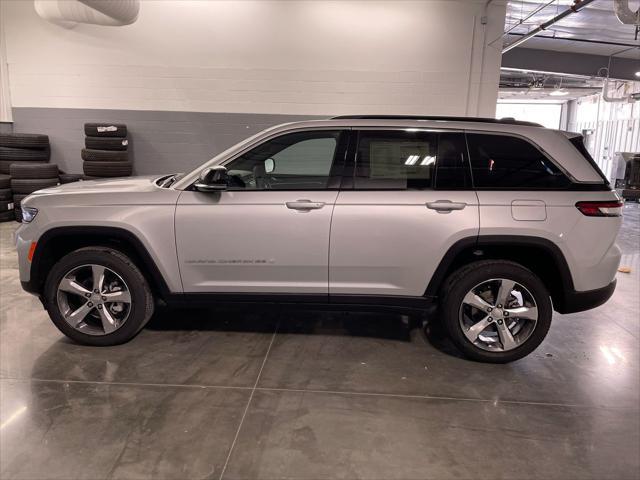 new 2025 Jeep Grand Cherokee car, priced at $53,059