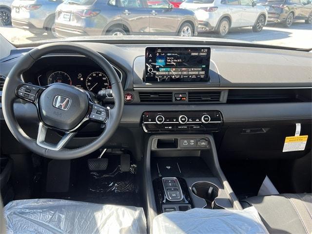 new 2025 Honda Pilot car, priced at $45,555