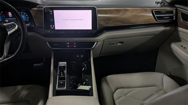 used 2024 Volkswagen Atlas car, priced at $27,600