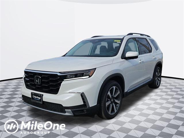 new 2025 Honda Pilot car, priced at $52,187