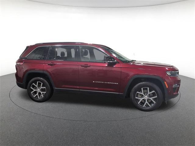used 2024 Jeep Grand Cherokee car, priced at $34,000