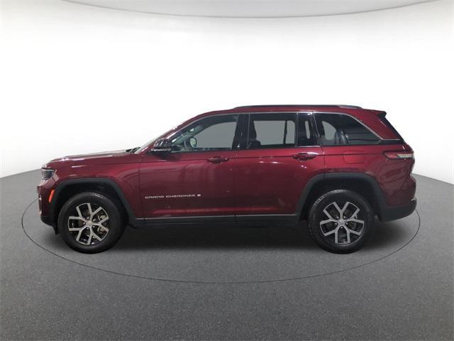 used 2024 Jeep Grand Cherokee car, priced at $34,000