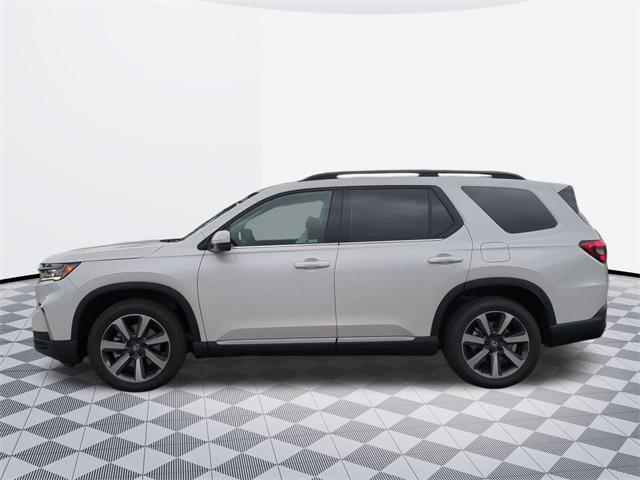 new 2025 Honda Pilot car, priced at $51,805