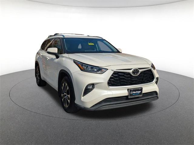used 2020 Toyota Highlander car, priced at $24,800