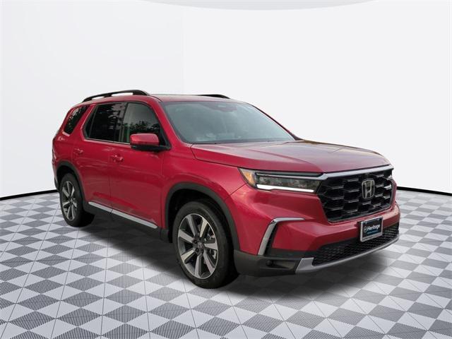 new 2025 Honda Pilot car, priced at $52,476