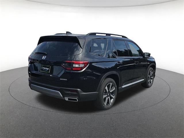 new 2025 Honda Pilot car, priced at $47,276