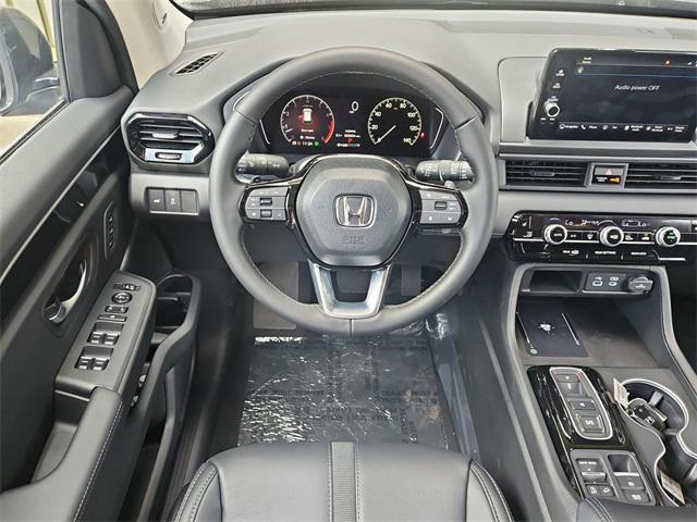 new 2025 Honda Pilot car, priced at $47,276