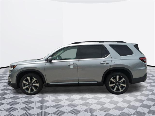 new 2025 Honda Pilot car, priced at $51,378