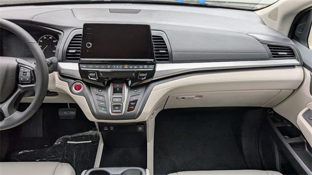 new 2026 Honda Odyssey car, priced at $42,083
