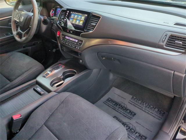 used 2022 Honda Pilot car, priced at $27,600