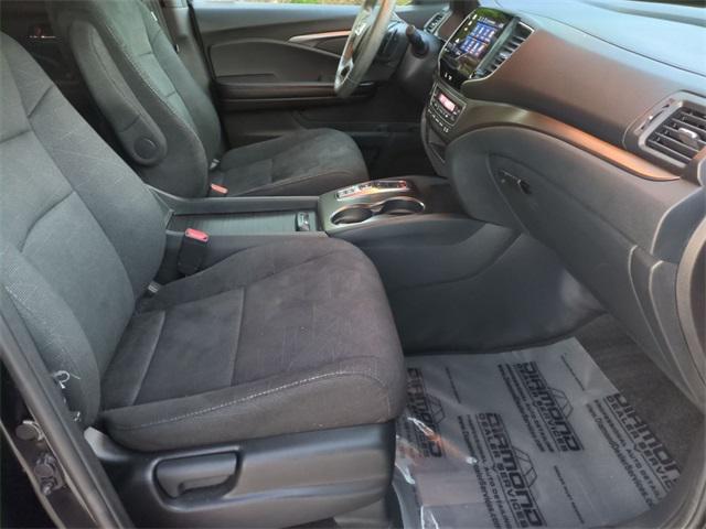 used 2022 Honda Pilot car, priced at $27,600