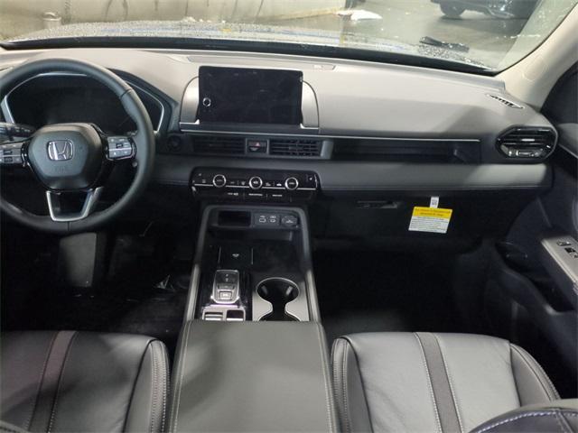 new 2025 Honda Pilot car, priced at $44,268