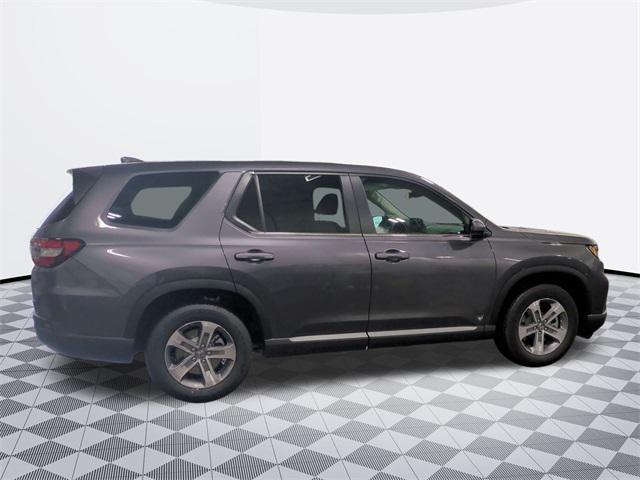 new 2025 Honda Pilot car, priced at $44,268