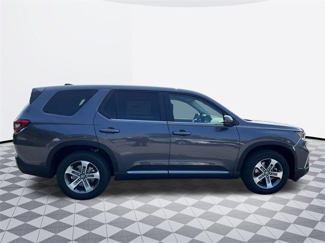 new 2025 Honda Pilot car, priced at $44,558