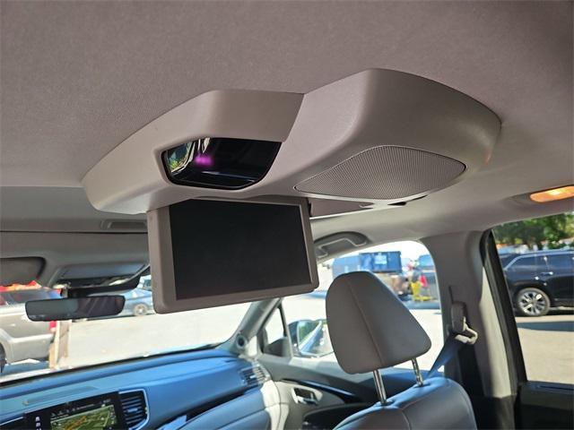 used 2022 Honda Pilot car, priced at $29,388