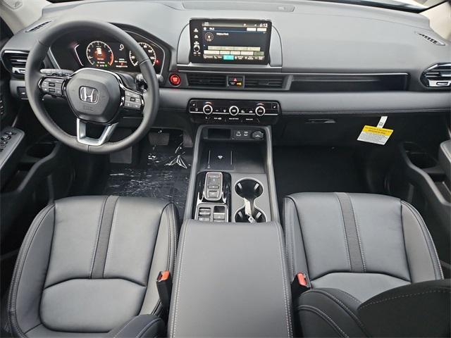 new 2025 Honda Pilot car, priced at $47,703