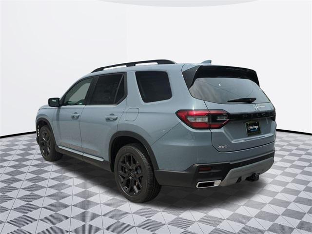 new 2025 Honda Pilot car