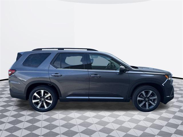 new 2025 Honda Pilot car, priced at $50,177