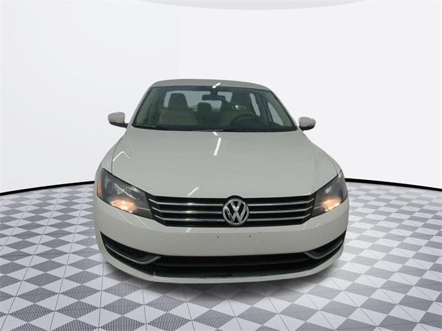 used 2014 Volkswagen Passat car