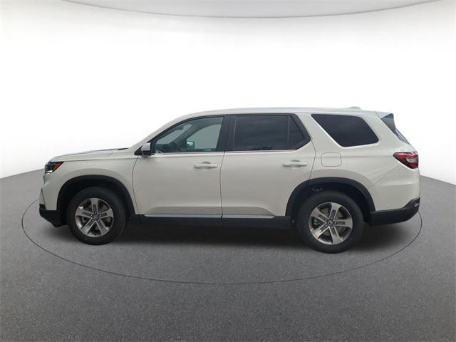 new 2025 Honda Pilot car, priced at $44,695