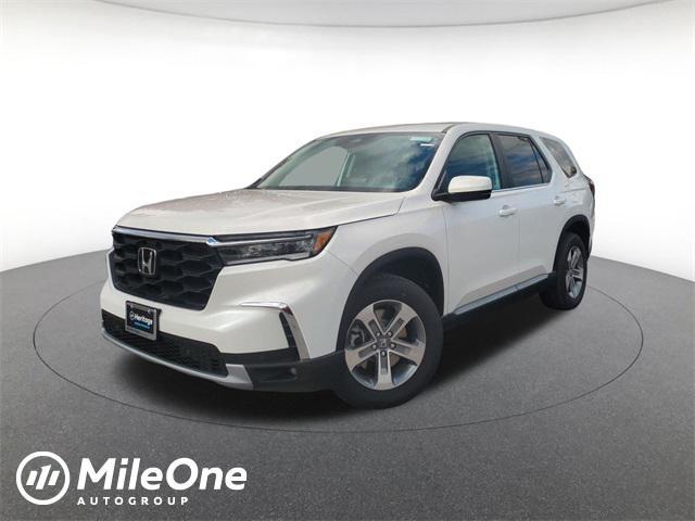 new 2025 Honda Pilot car, priced at $44,695