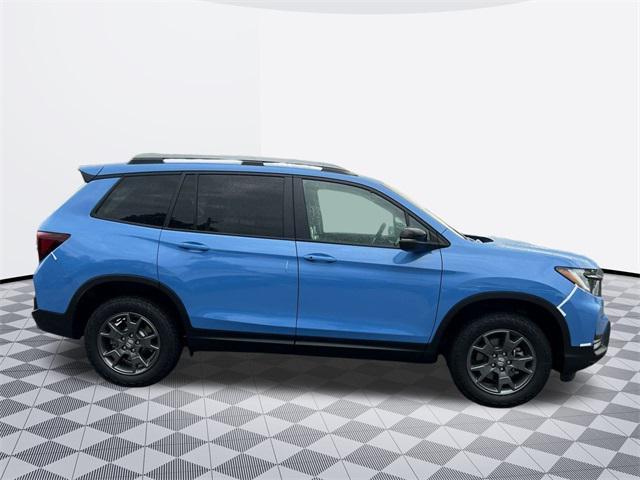 new 2024 Honda Passport car, priced at $43,563