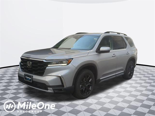 new 2025 Honda Pilot car, priced at $49,119