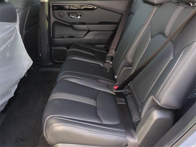 new 2025 Honda Pilot car, priced at $49,909