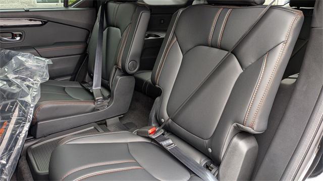 new 2025 Honda Pilot car, priced at $47,833